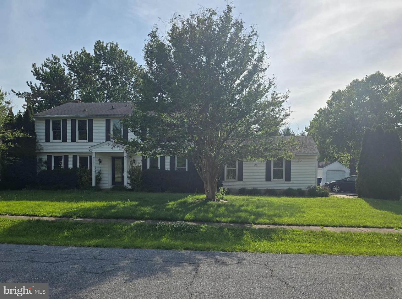 9506 Glade Avenue - Photo 1