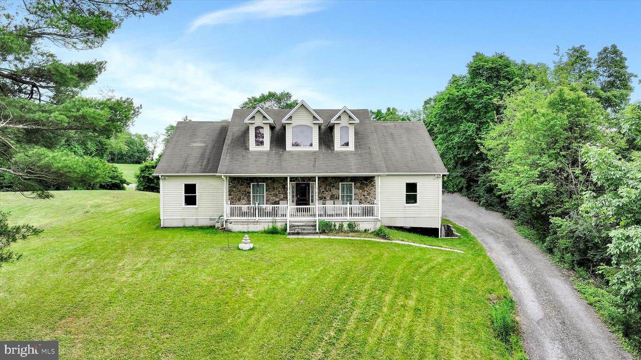 820 Heck Hill Road - Photo 1