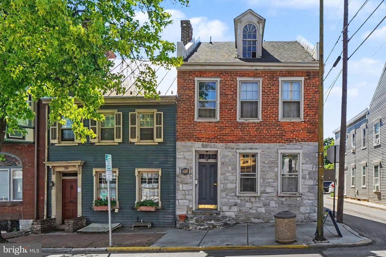132 Hanover Street - Photo 1
