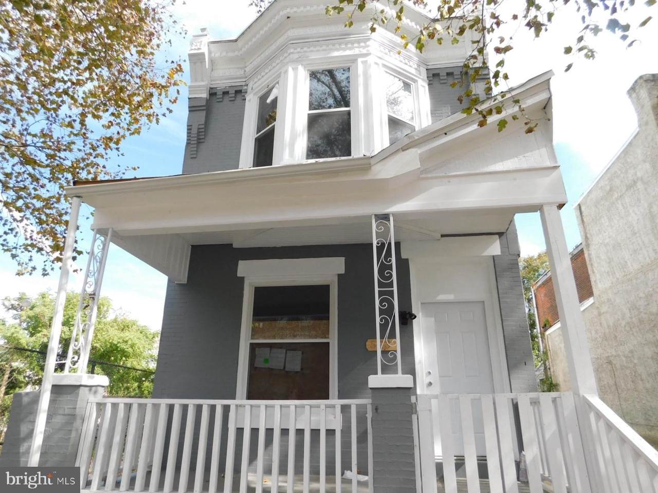 523 52ND Street - Photo 1