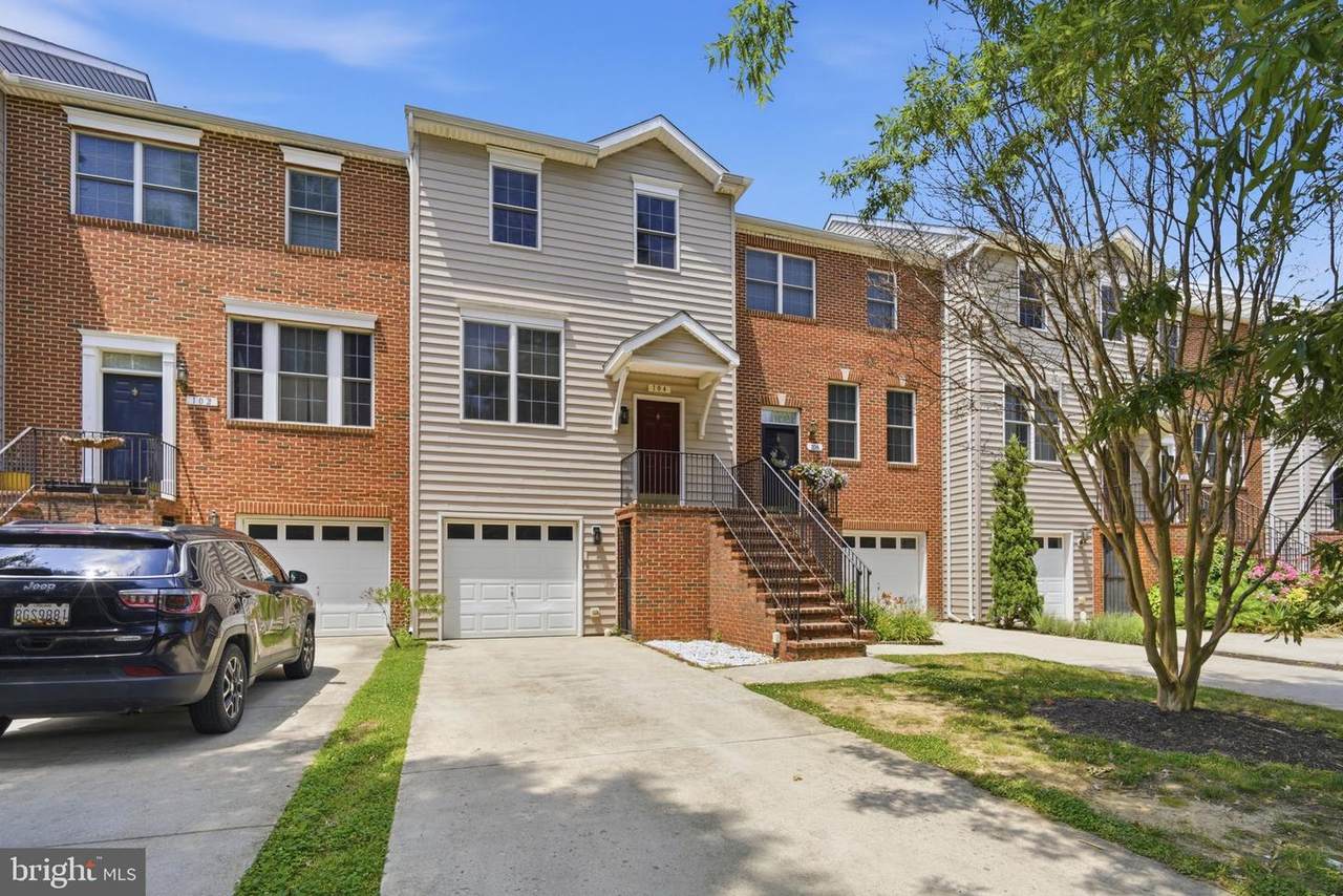 104 Acorn Drive - Photo 1