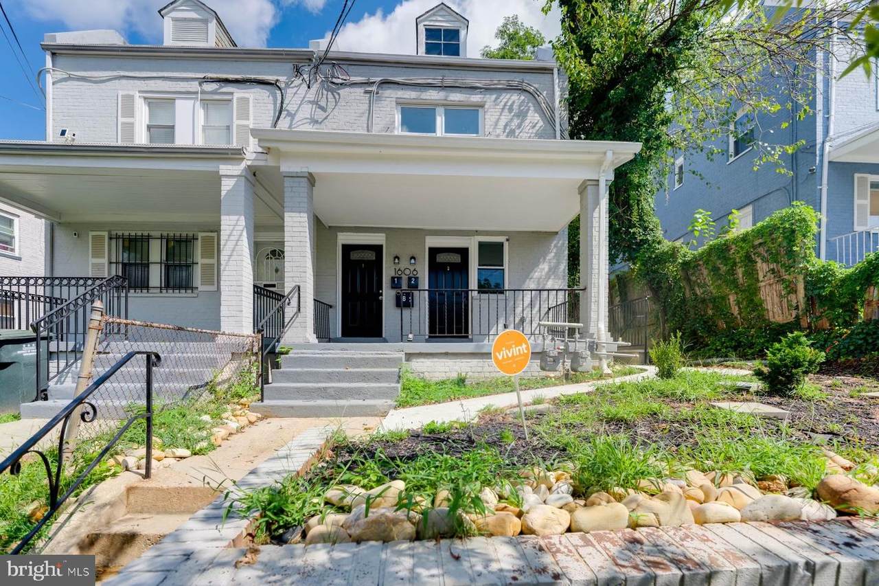 1606 29TH Street - Photo 1