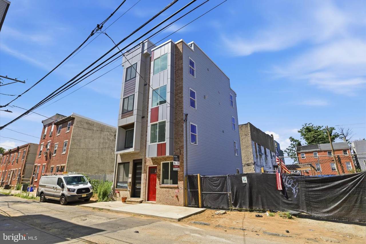 1511 Flora Street - Photo 1