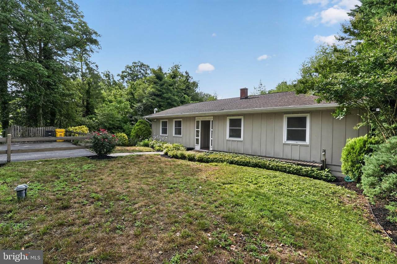 1045 Skyview Drive - Photo 1
