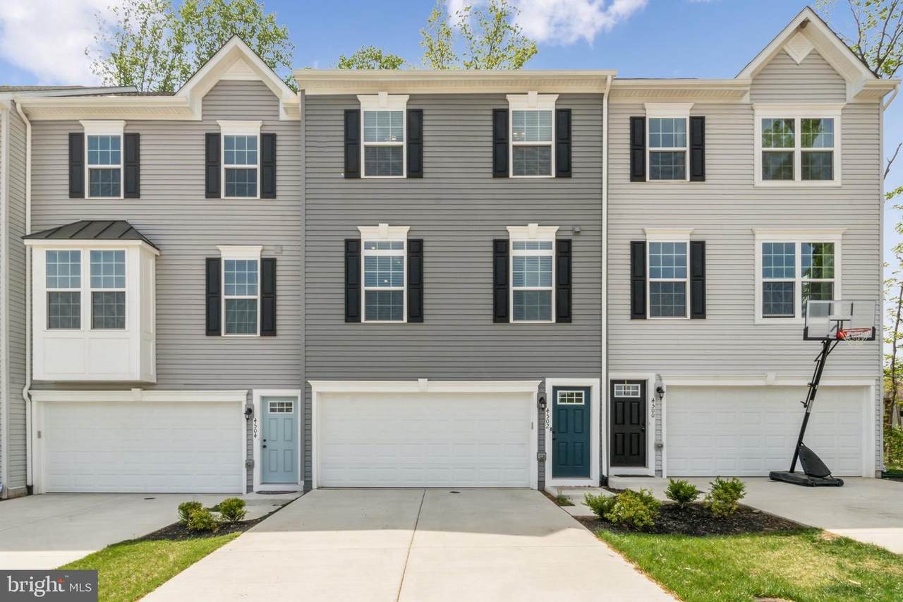 4502 Dale Creek Way - Photo 1