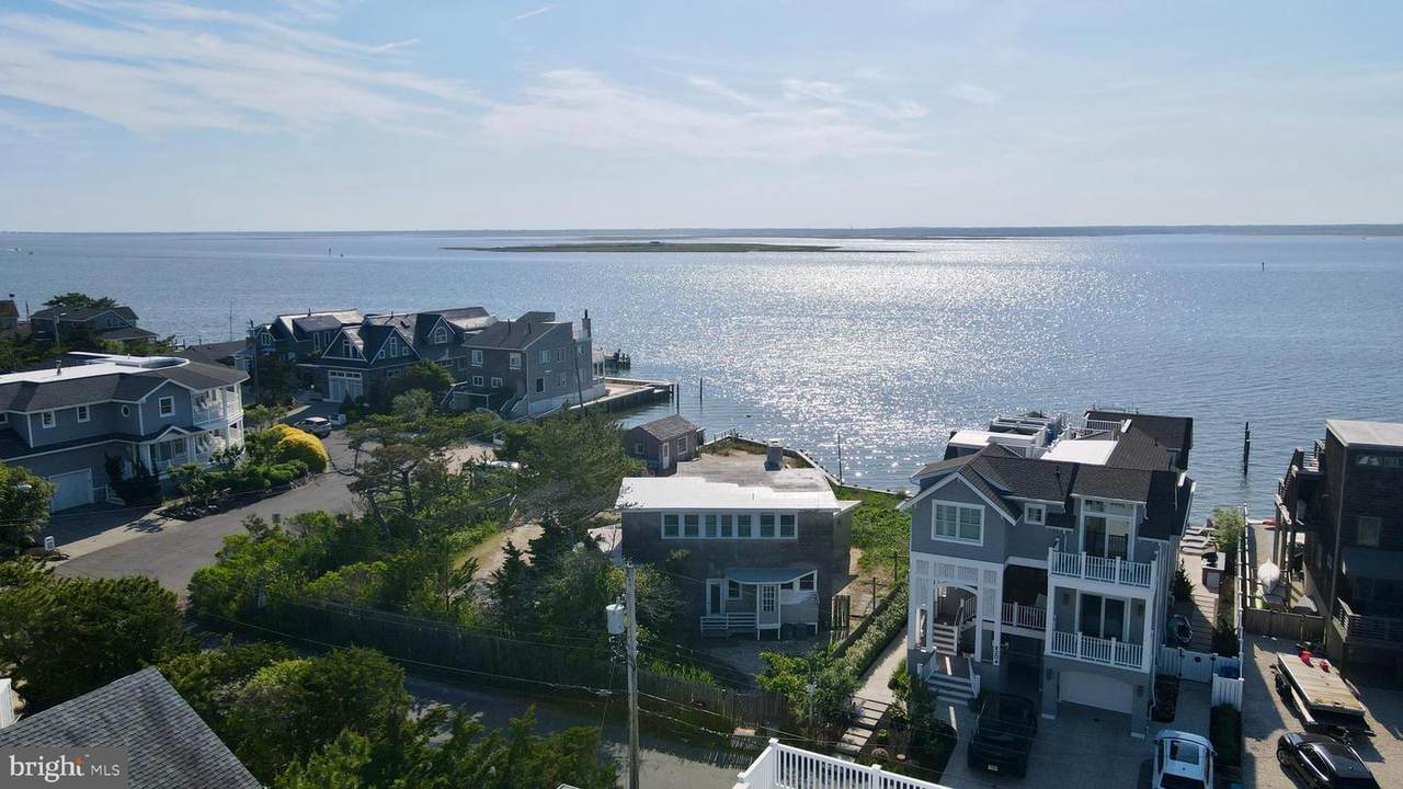 8202 Bay Terrace - Photo 1