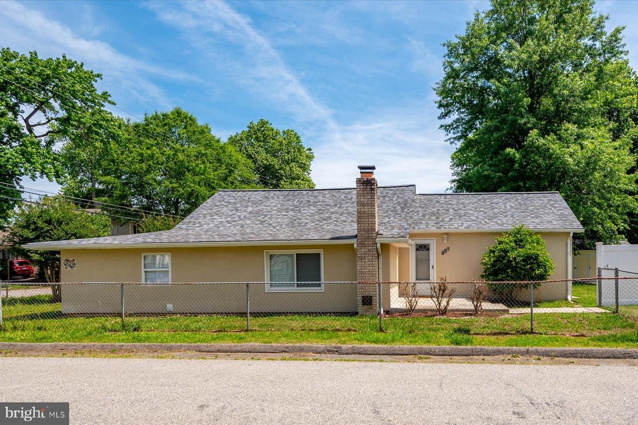 851 Selby Boulevard - Photo 1
