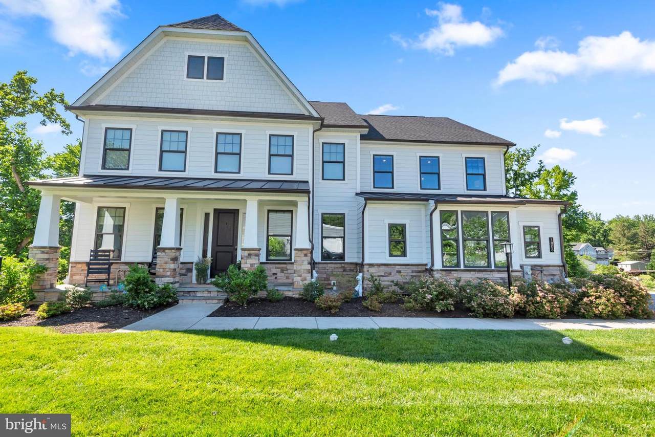 1005 Linda Lee Court - Photo 1