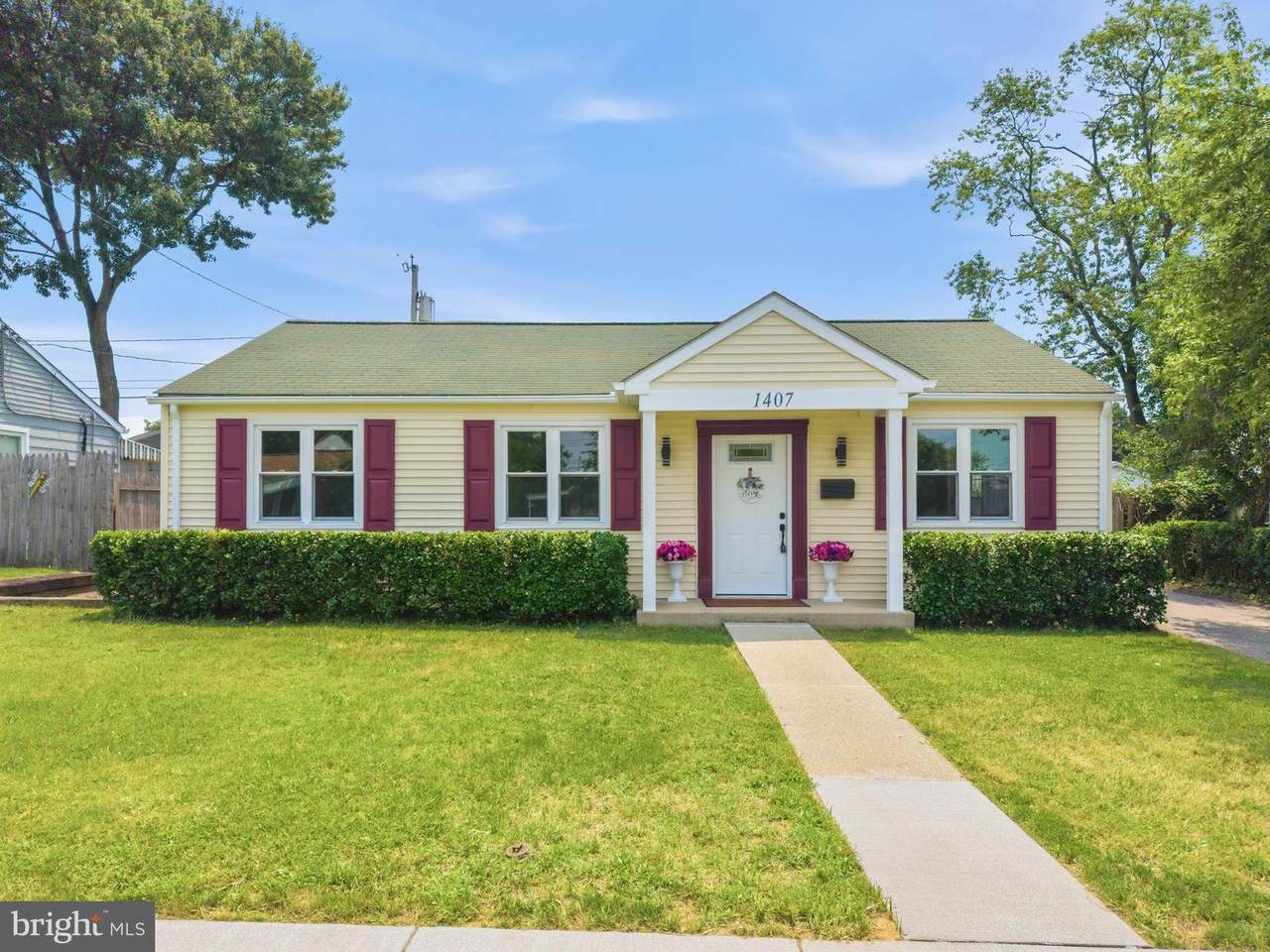 1407 Houghton Road - Photo 1