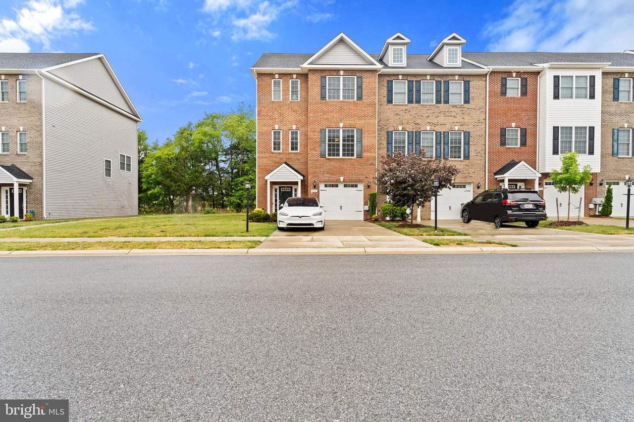 982 Rye Drive - Photo 1