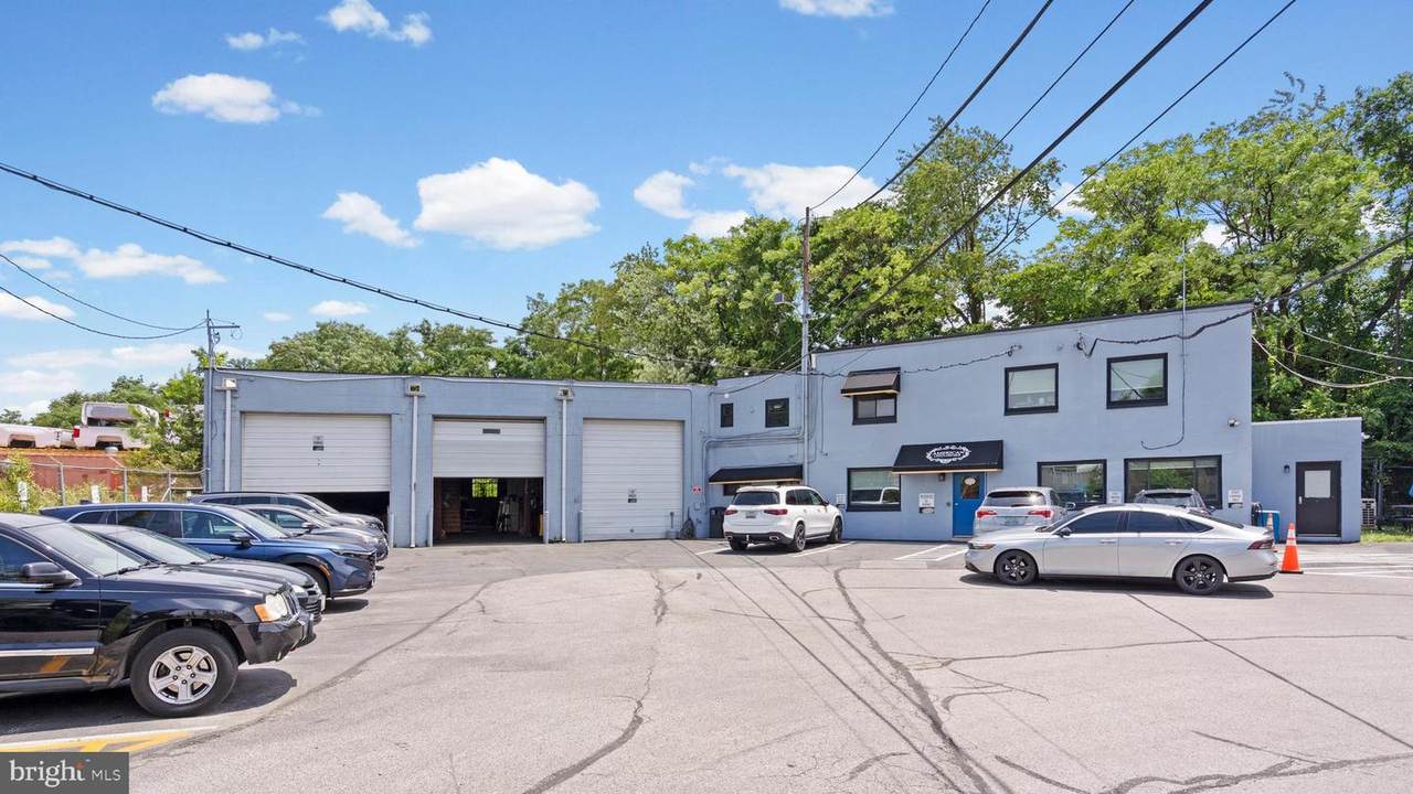 4401 Fairmount Avenue - Photo 1
