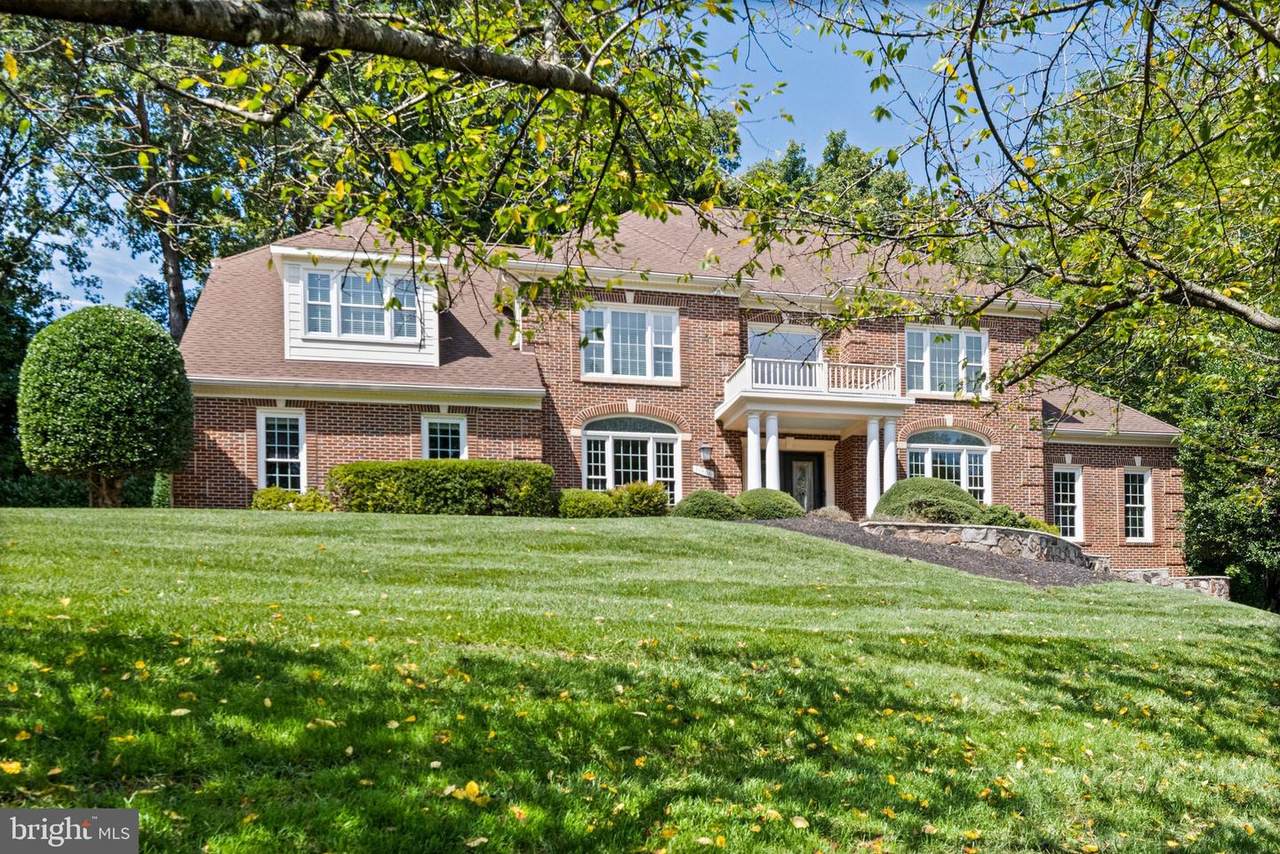 11366 Seneca Knoll Drive - Photo 1