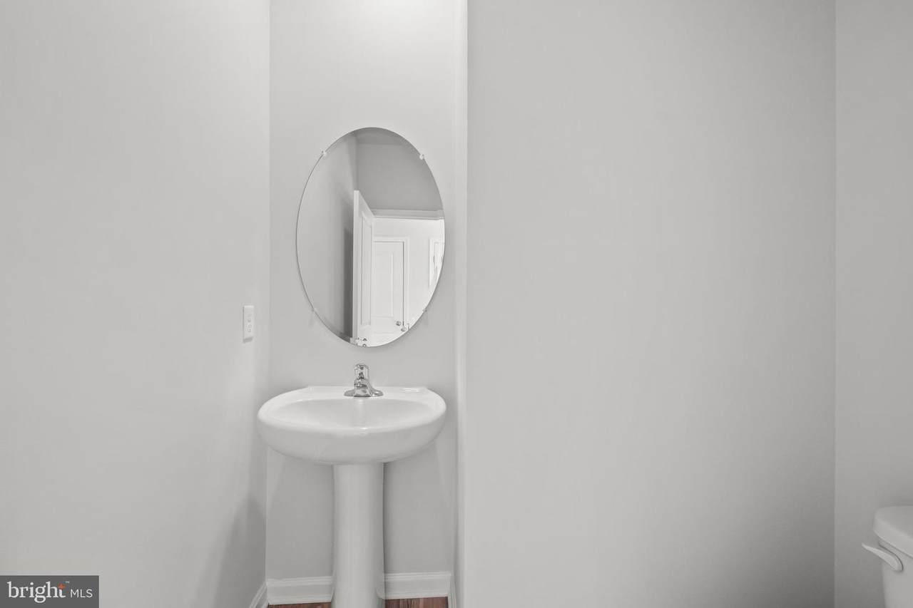 https://bt-photos.global.ssl.fastly.net/brightmls/1280_boomver_1_805039136898-2.jpg