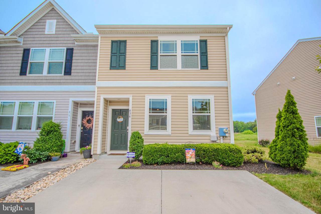 434 Creekbed Circle - Photo 1
