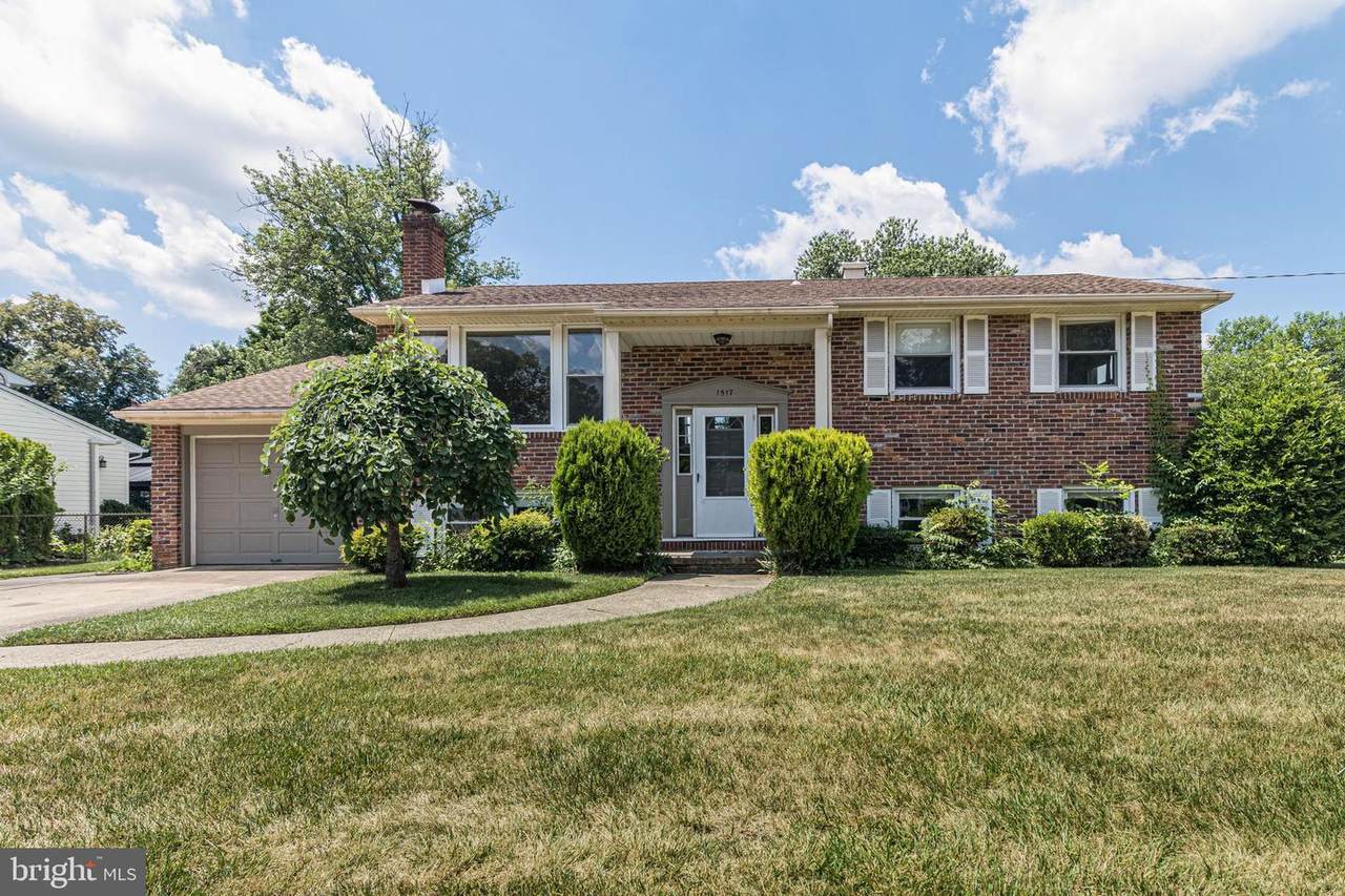 1517 Hillside Drive - Photo 1