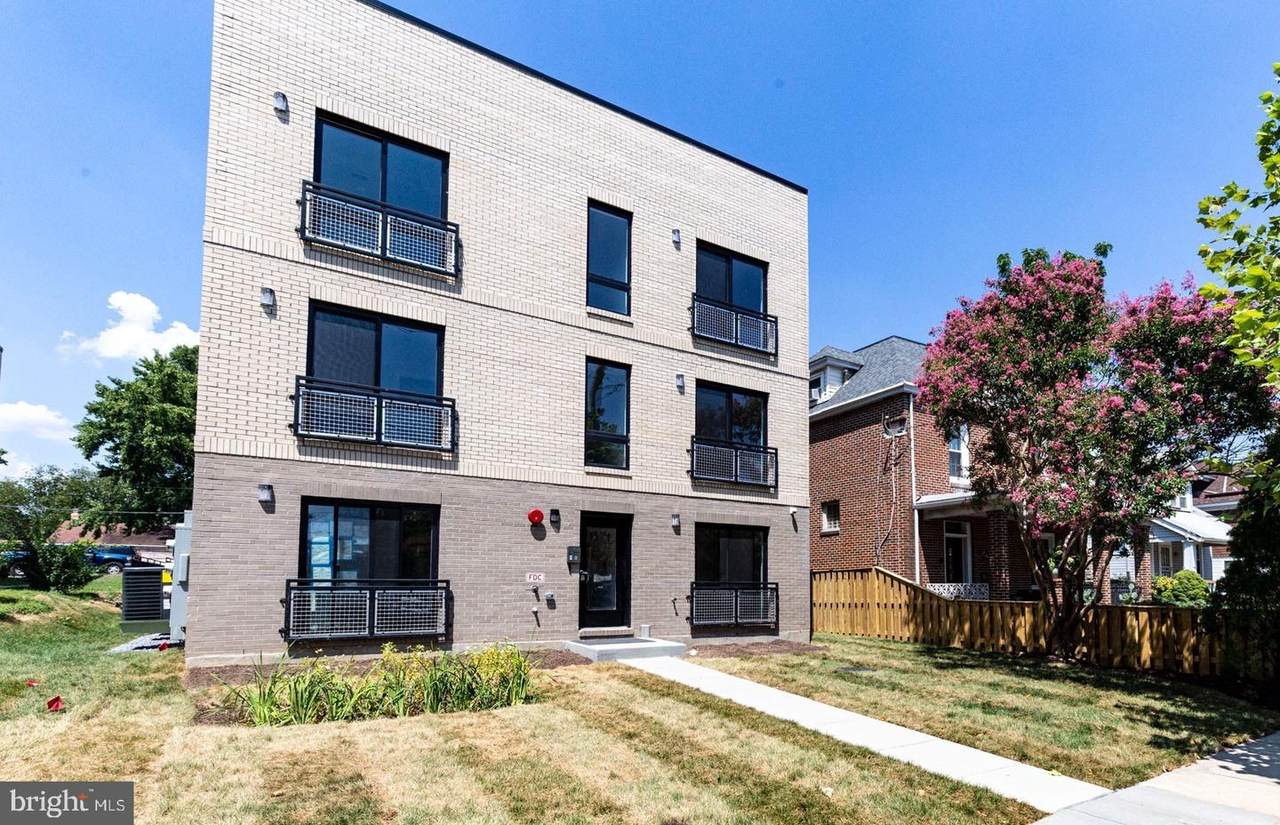 1904 Irving Street - Photo 1
