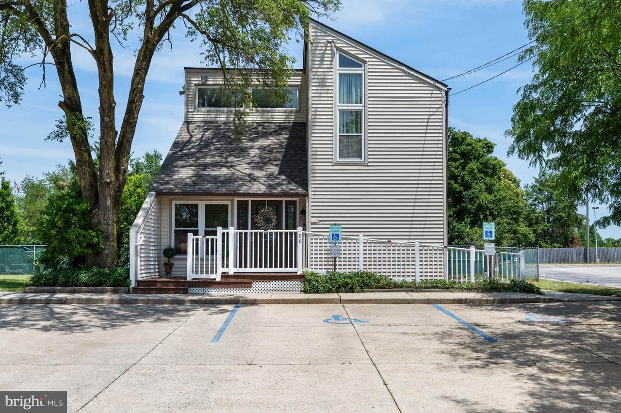 100 Holly Dell Drive - Photo 1