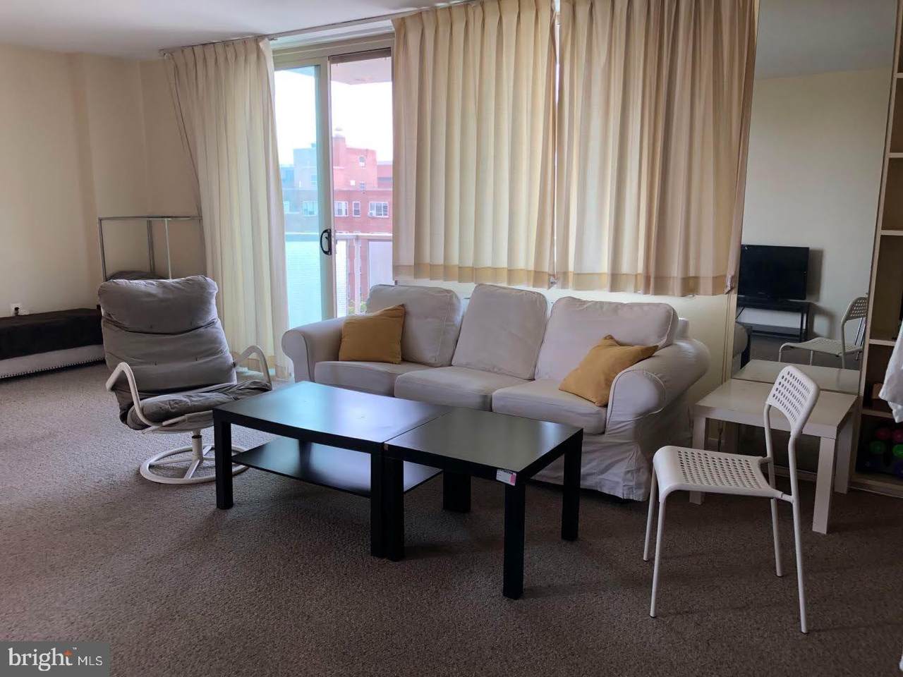 1 University Parkway - Photo 1