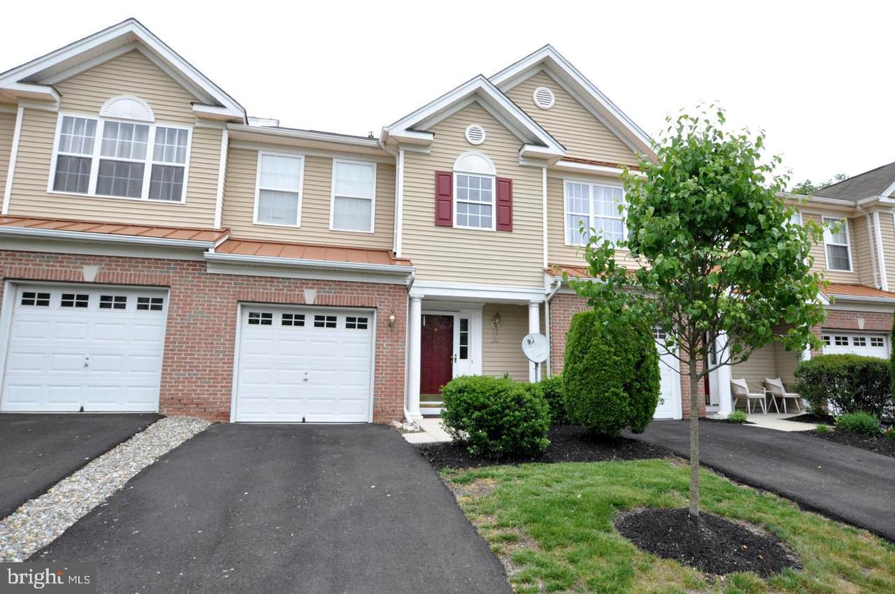328 Helen Drive - Photo 1