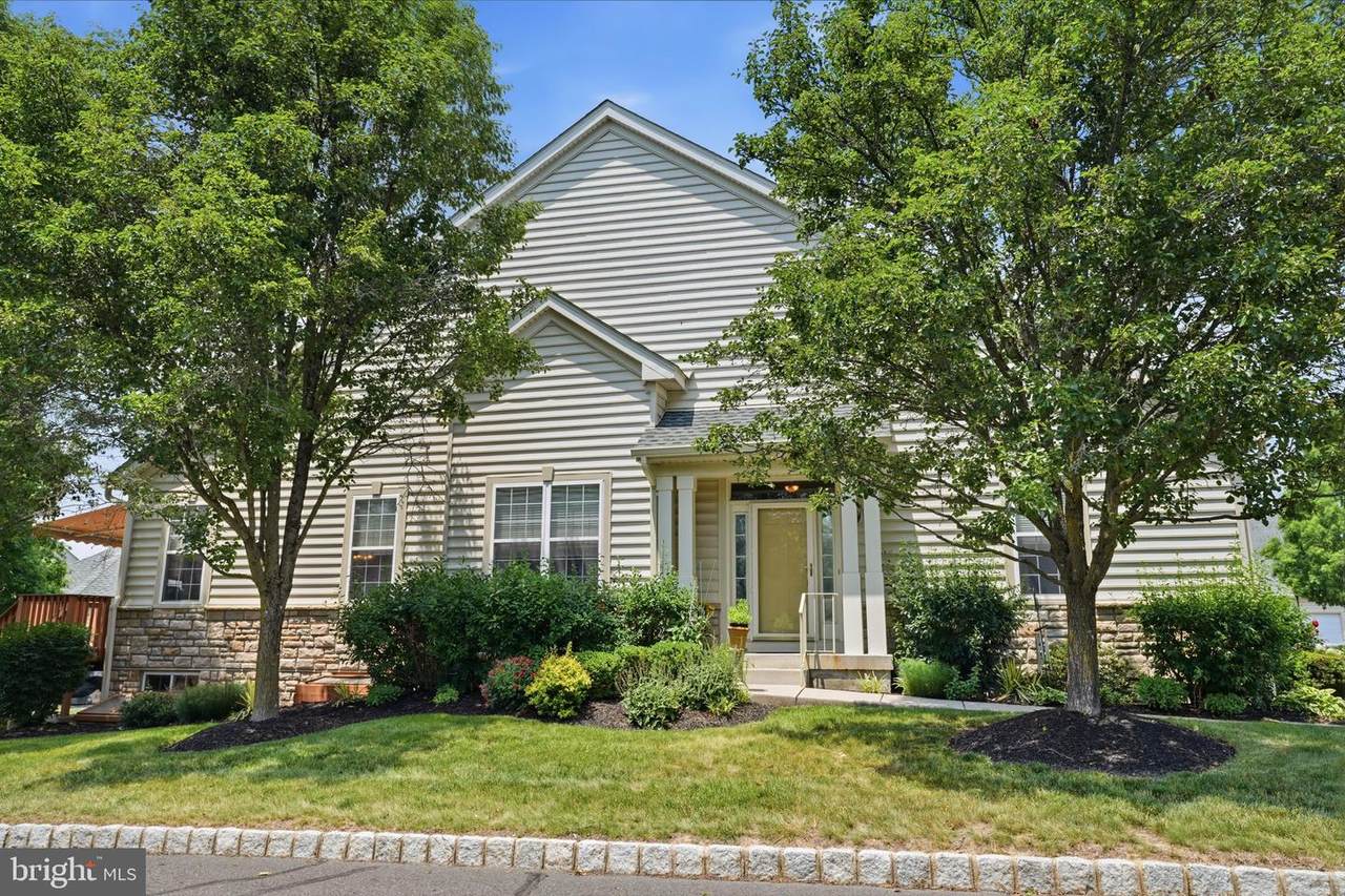 301 Eaton Court - Photo 1
