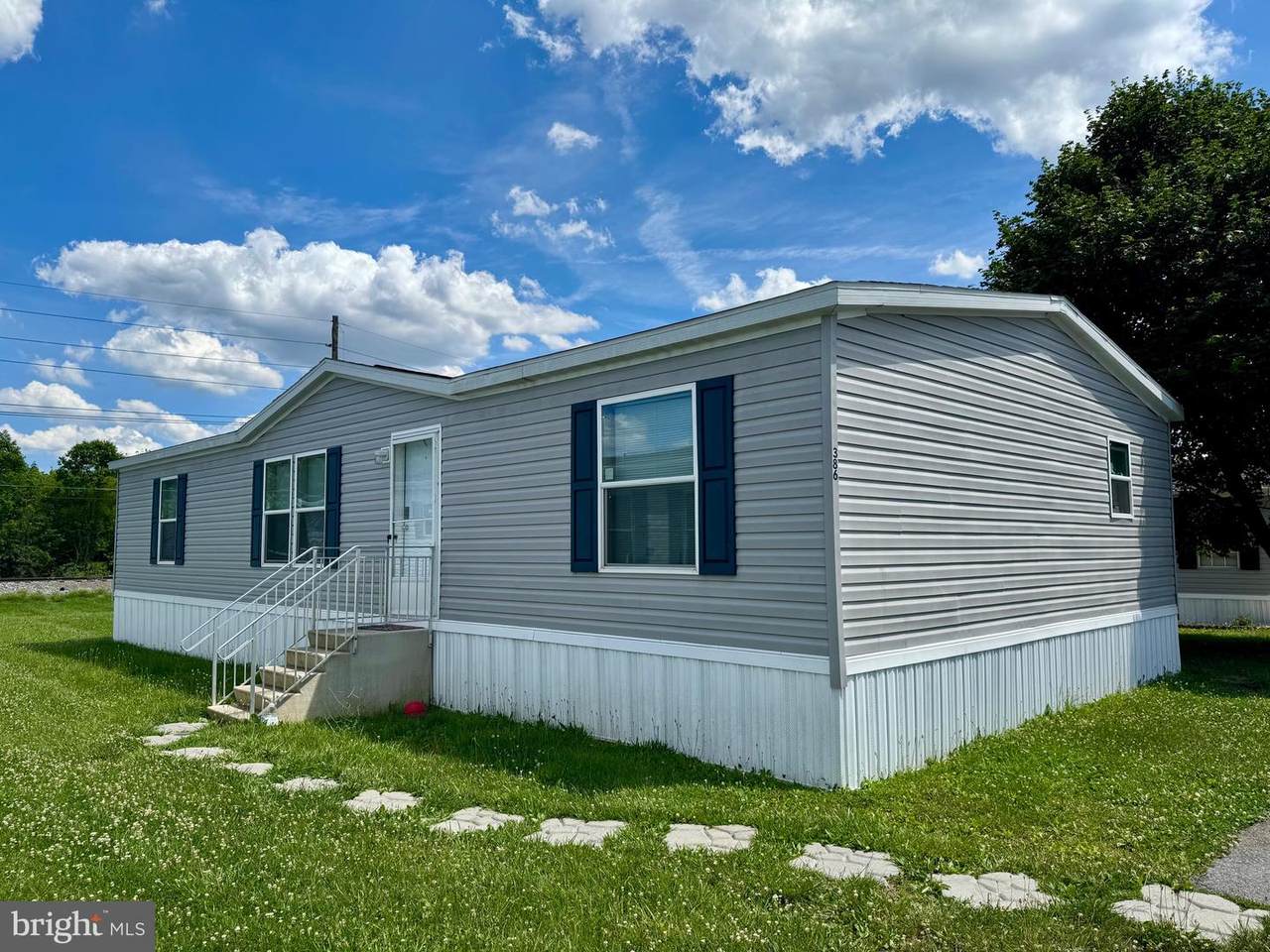 386 Royal Crest Drive - Photo 1
