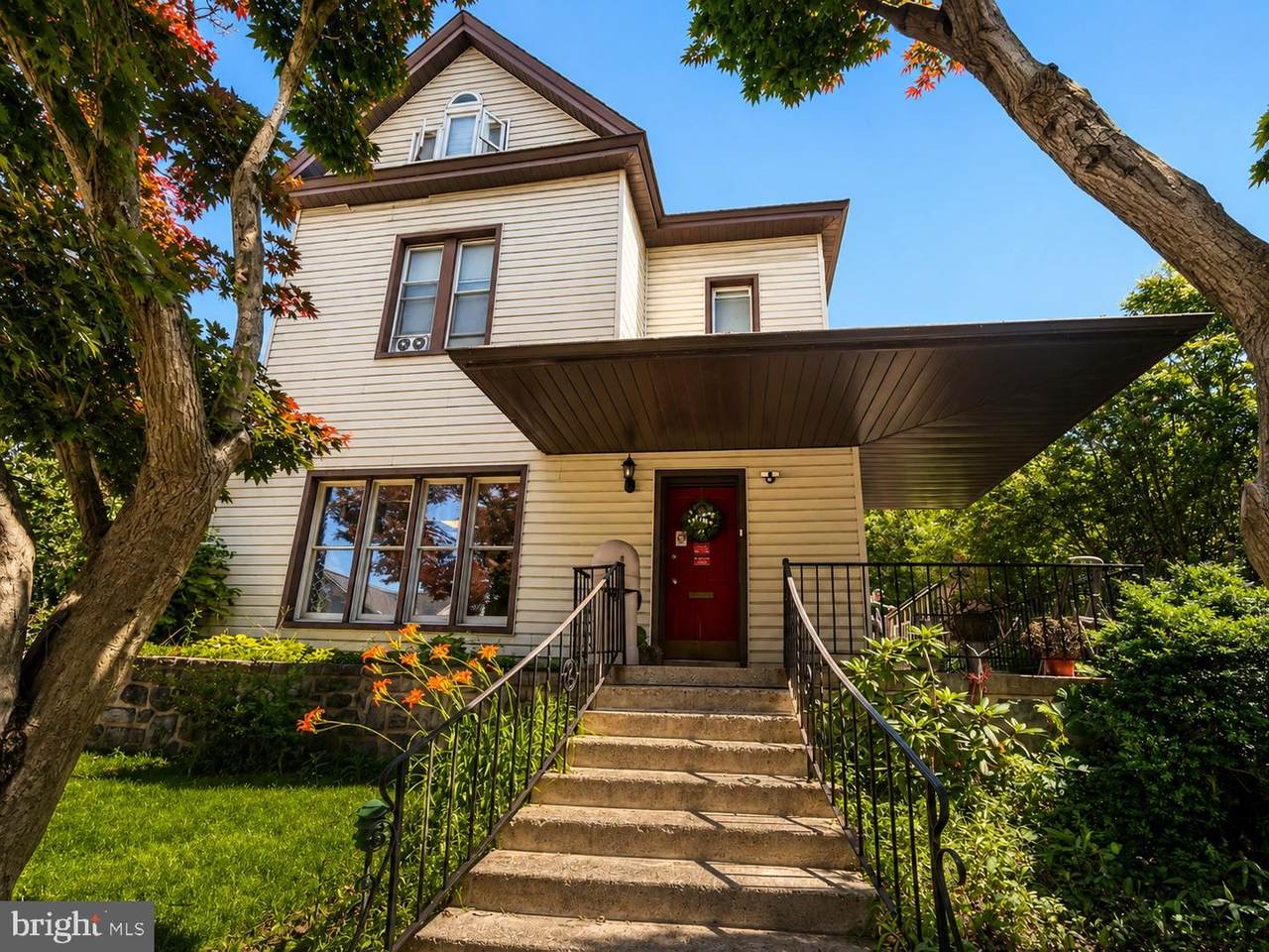 483 Front Street - Photo 1