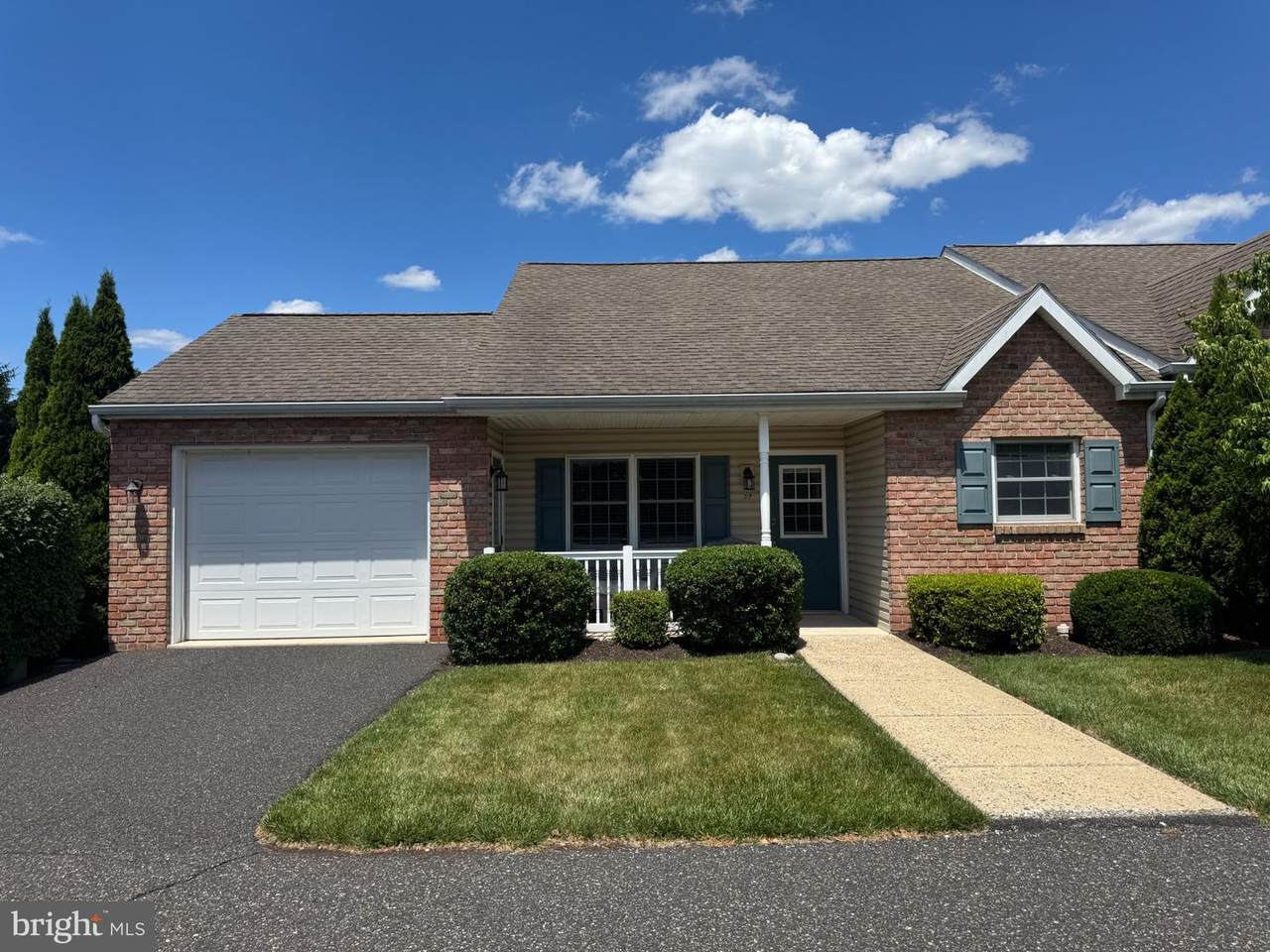 27 Ludwig Lane - Photo 1