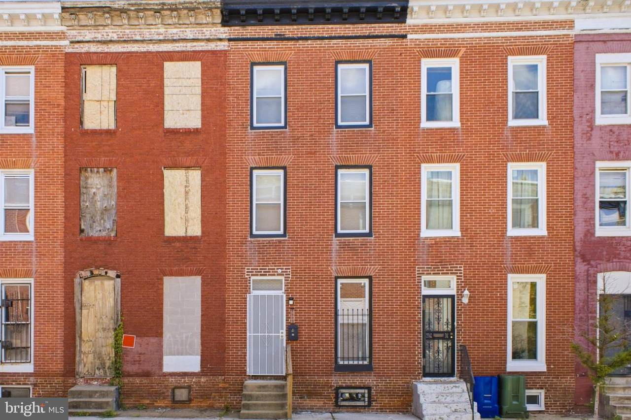 1523 Argyle Avenue - Photo 1
