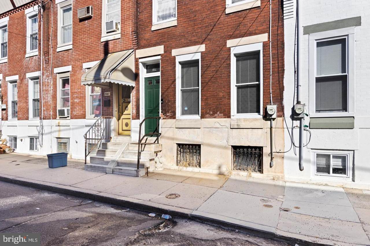 539 Fernon Street - Photo 1