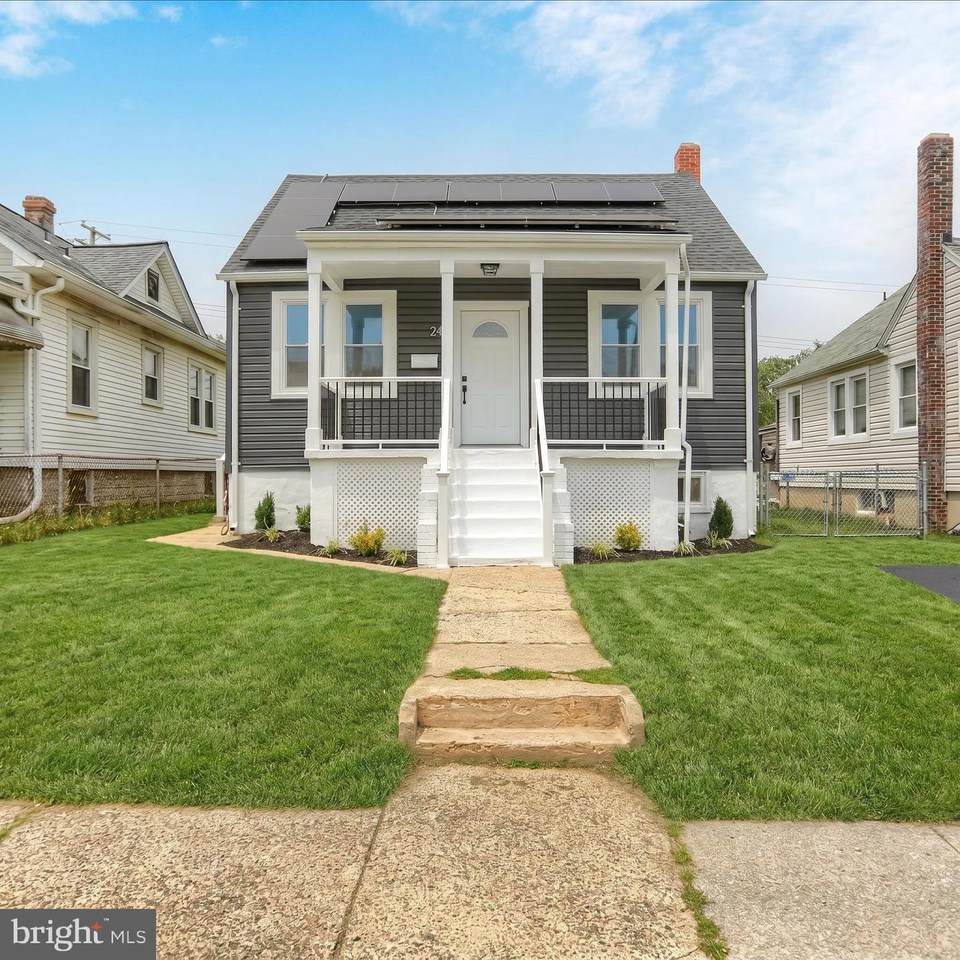 24 Lincoln Avenue - Photo 1