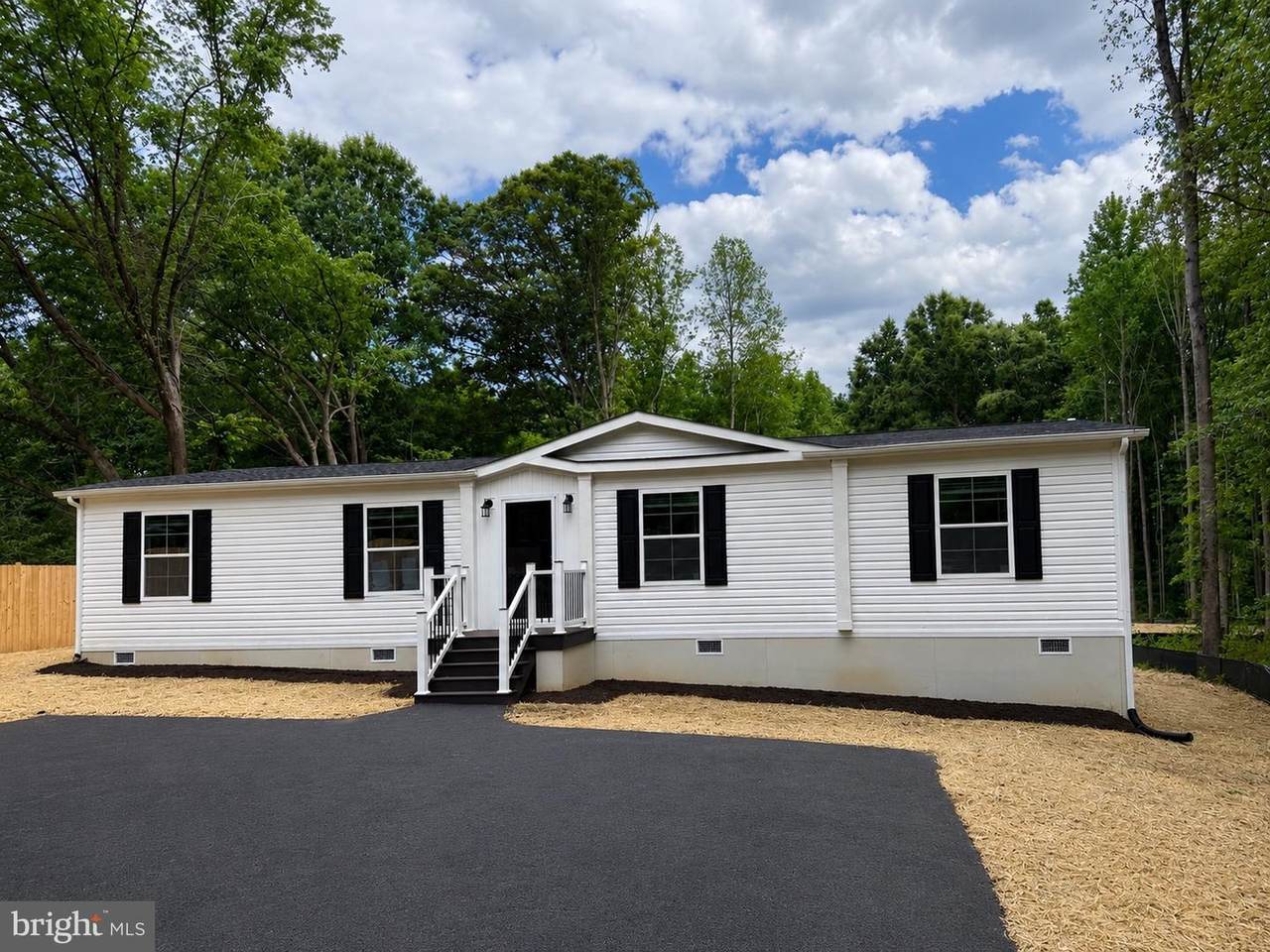 12032 Belfonte Road - Photo 1