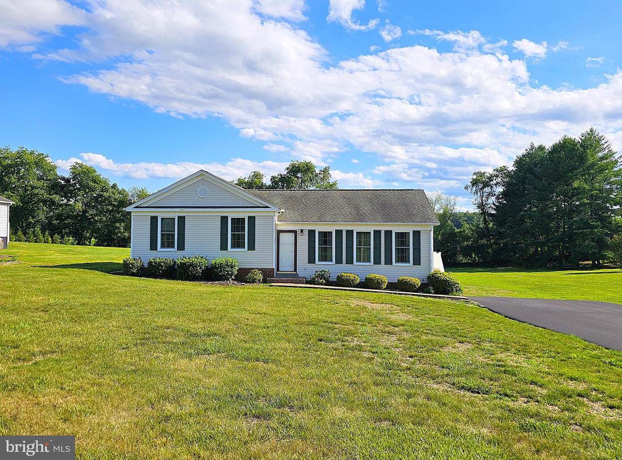262 Gibbs Road - Photo 1