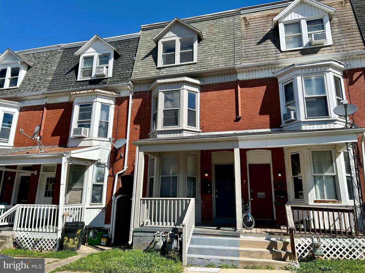 281 Cottage Place - Photo 1