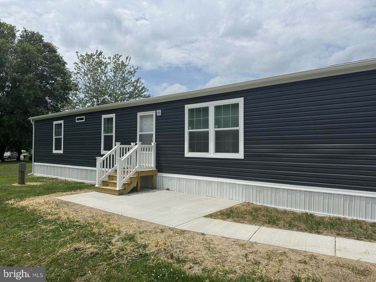 200 Beechwood Avenue - Photo 1
