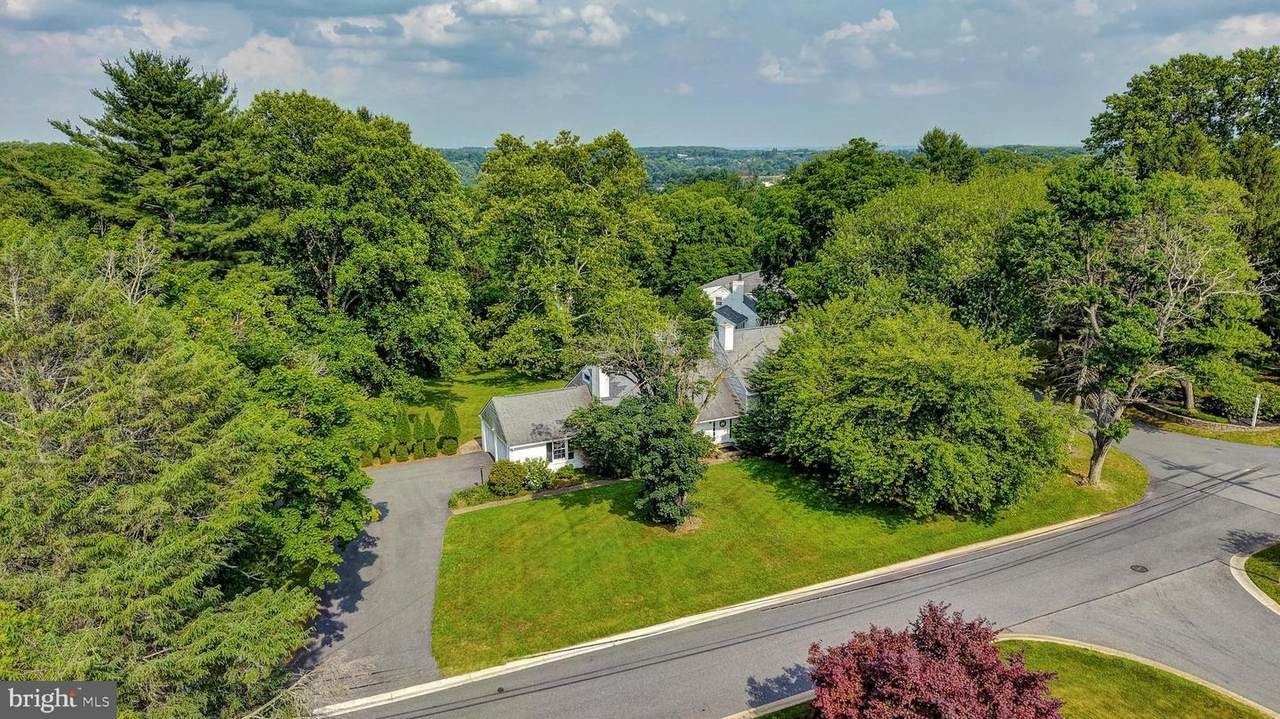 102 Meriden Drive - Photo 1