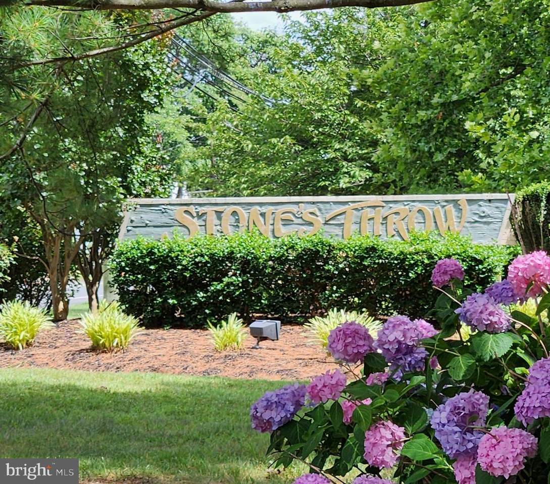 114 Brent Court - Photo 1