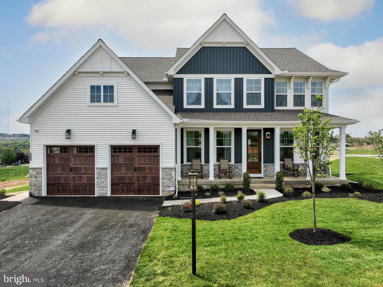 300 Pearl Lane - Photo 1