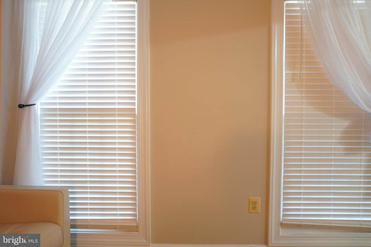 https://bt-photos.global.ssl.fastly.net/brightmls/1280_boomver_1_805049991126-2.jpg