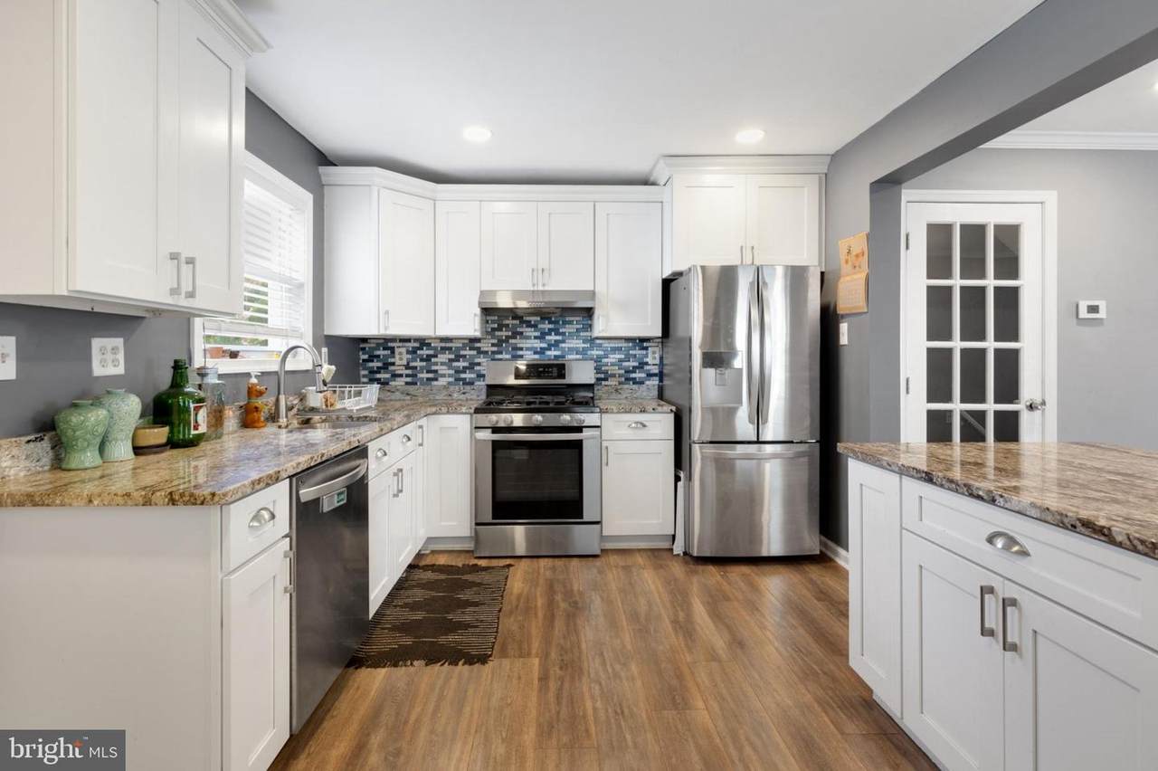 1719 Ridge Avenue - Photo 1