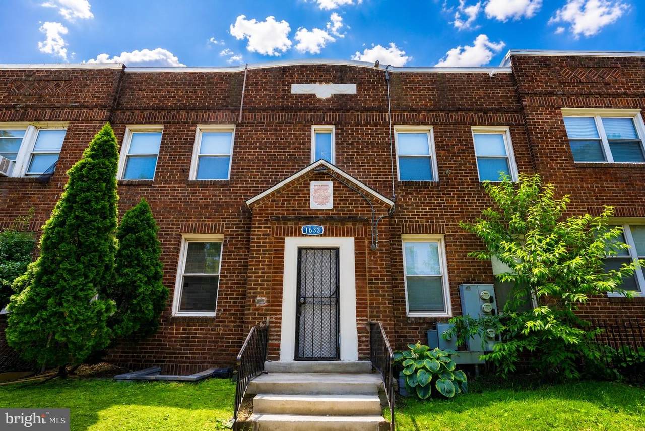 1633 E Street - Photo 1