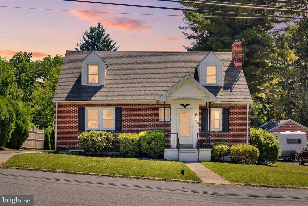 375 48TH Street - Photo 1