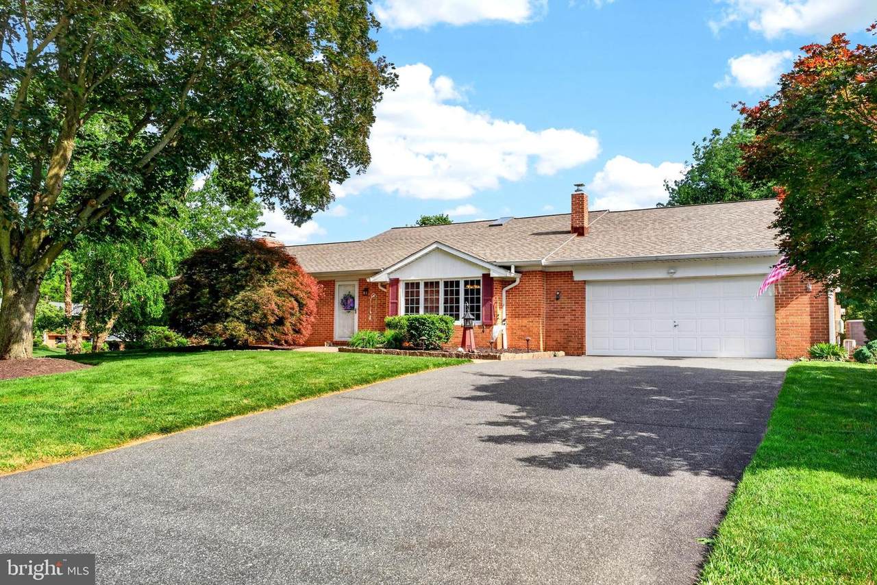 1301 Beaumont Court - Photo 1