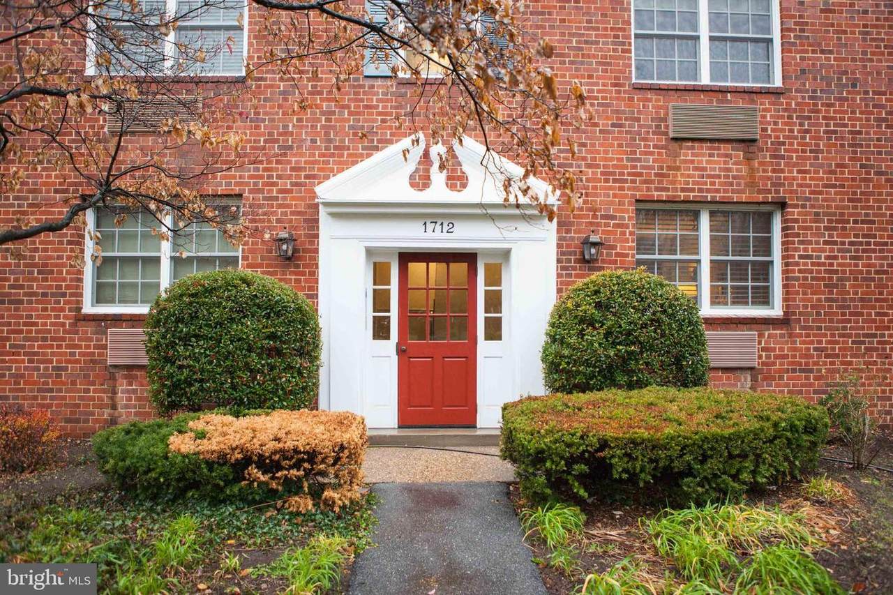 1712 Abingdon Drive - Photo 1