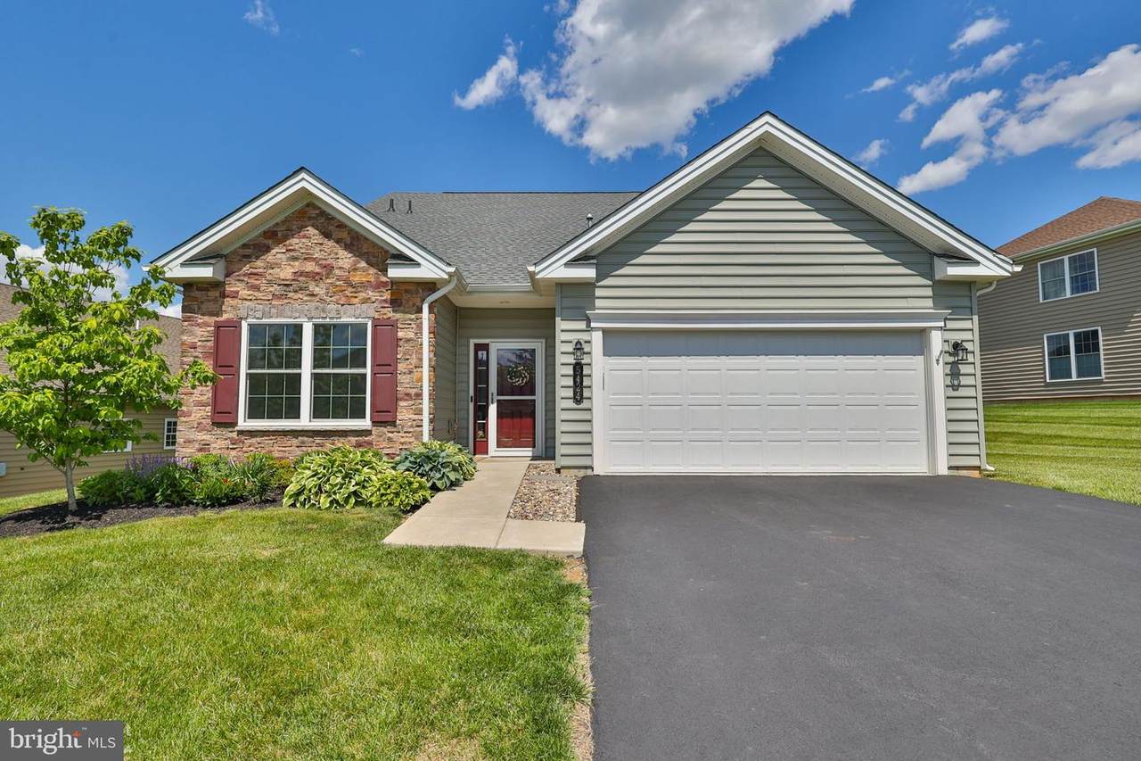 5424 Traditions Drive - Photo 1