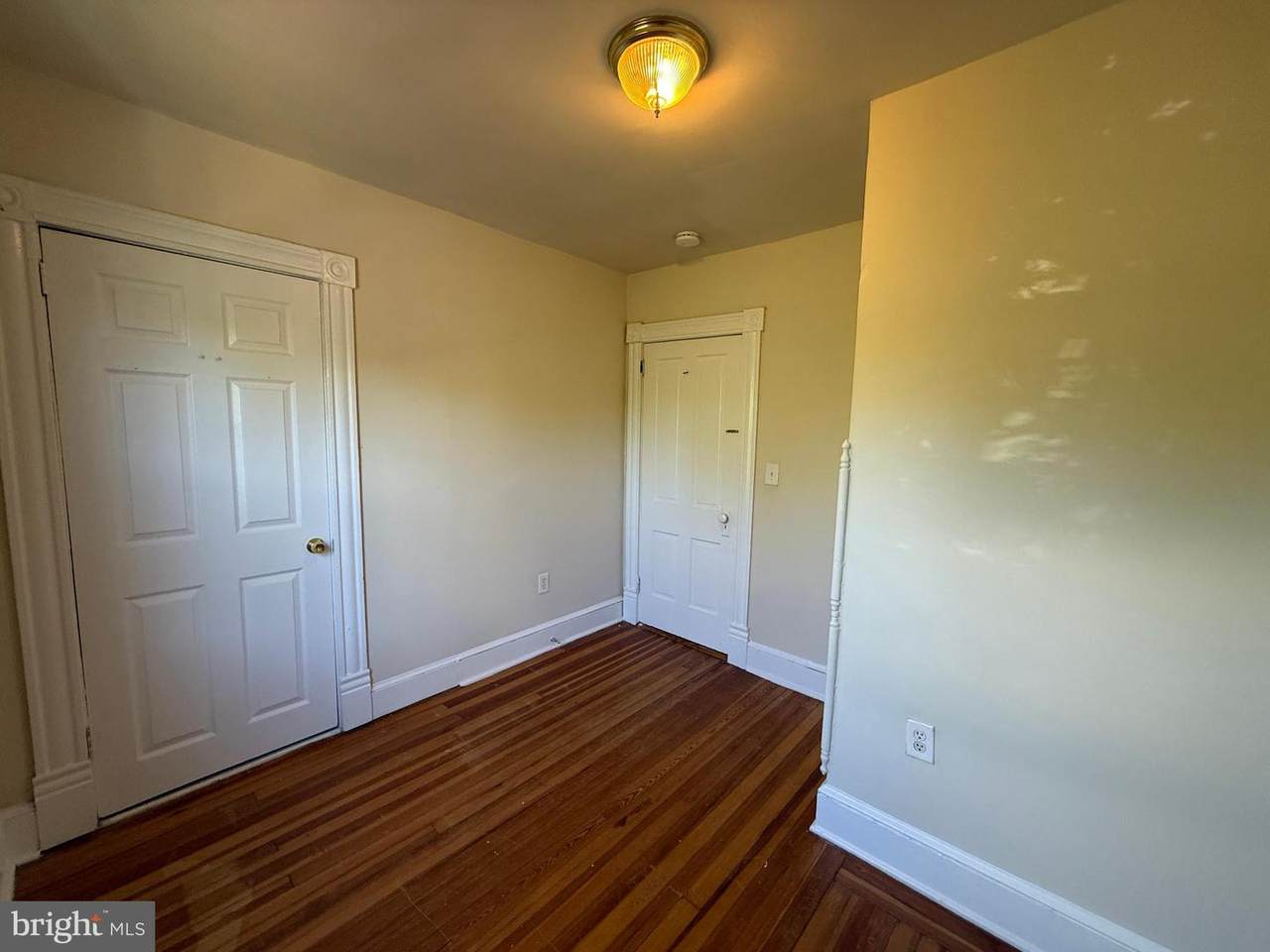 https://bt-photos.global.ssl.fastly.net/brightmls/1280_boomver_1_805052867594-2.jpg