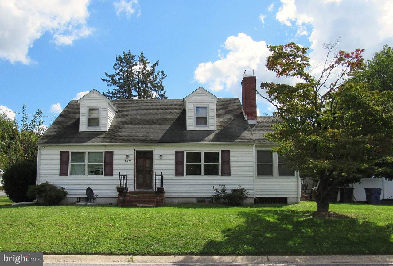 120 Center Street - Photo 1