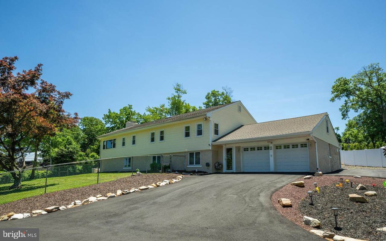 11 Williams Lane - Photo 1