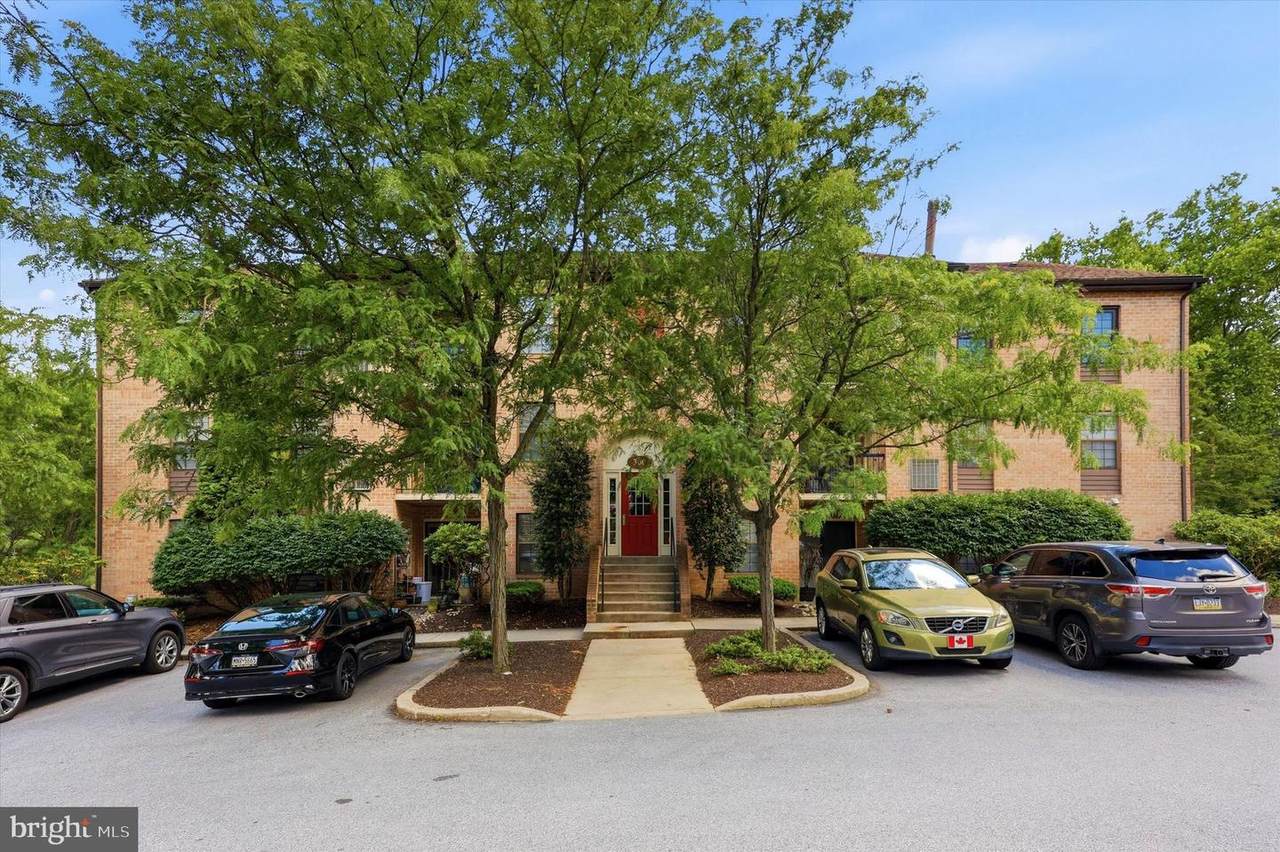 332 Washington Place - Photo 1
