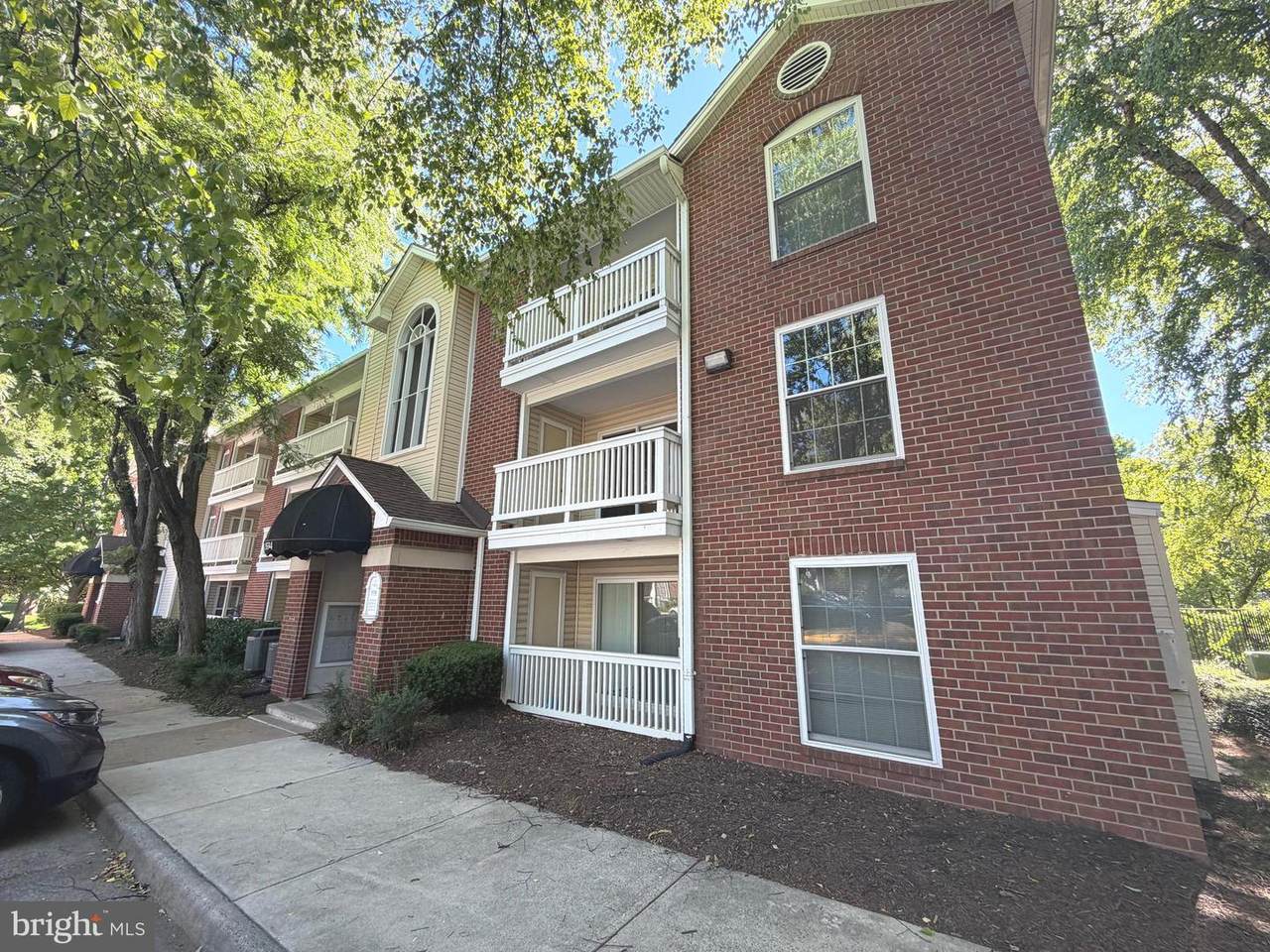 1534 Lincoln Way - Photo 1