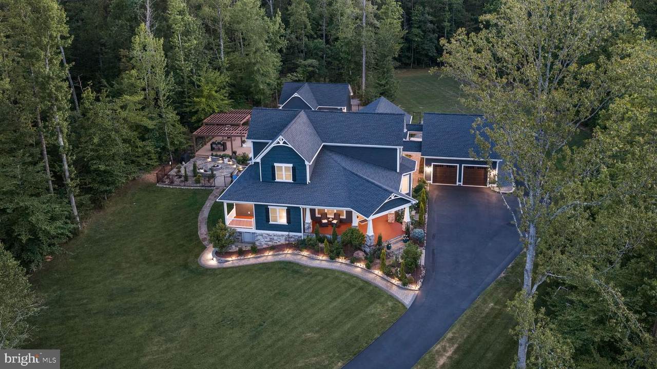 6912 Barclay Drive - Photo 1